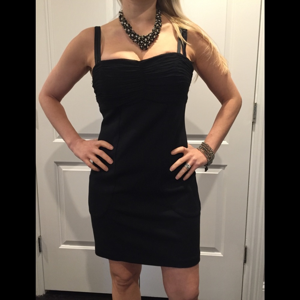 Alice + Olivia cute little black dress size M